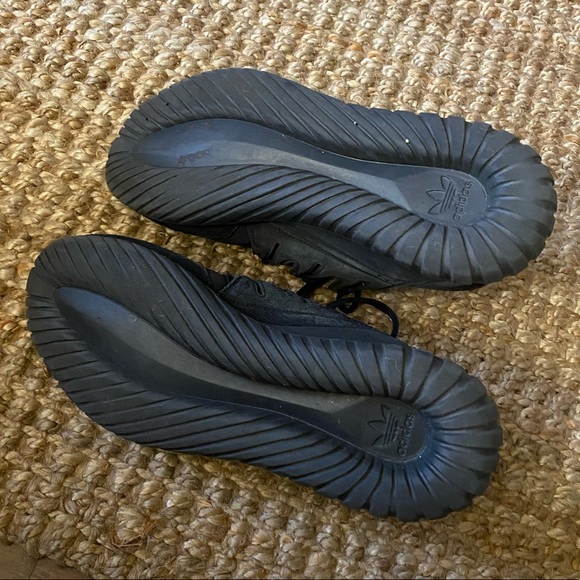 Size 11.5 Adidas Tubular Radial ‘Core Black’ - Picture 4 of 4